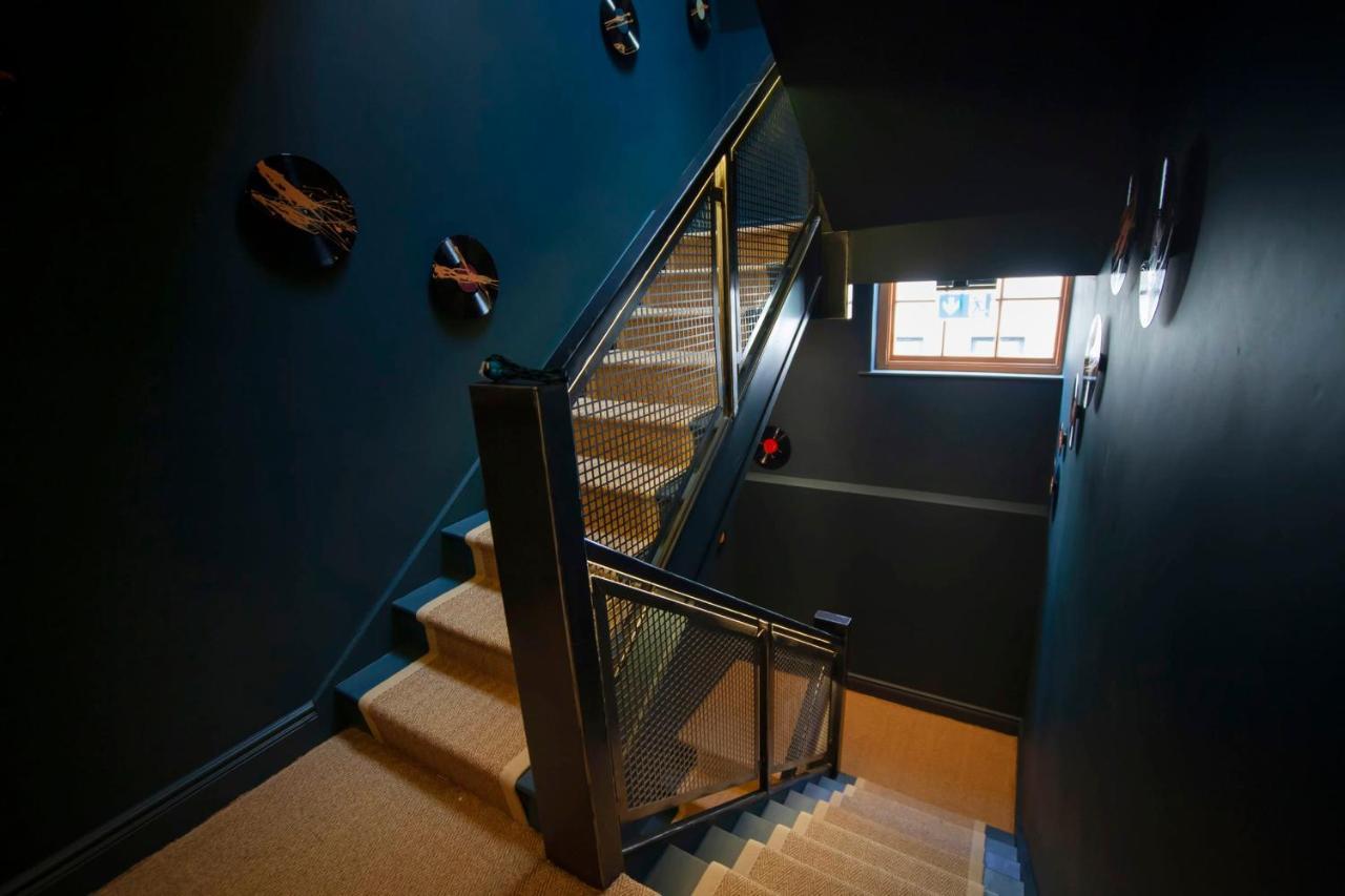 Higgihaus Apartment 3 Clare Street Aparthotel Central Location ブリストル エクステリア 写真