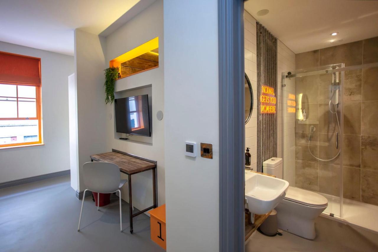 Higgihaus Apartment 3 Clare Street Aparthotel Central Location ブリストル エクステリア 写真